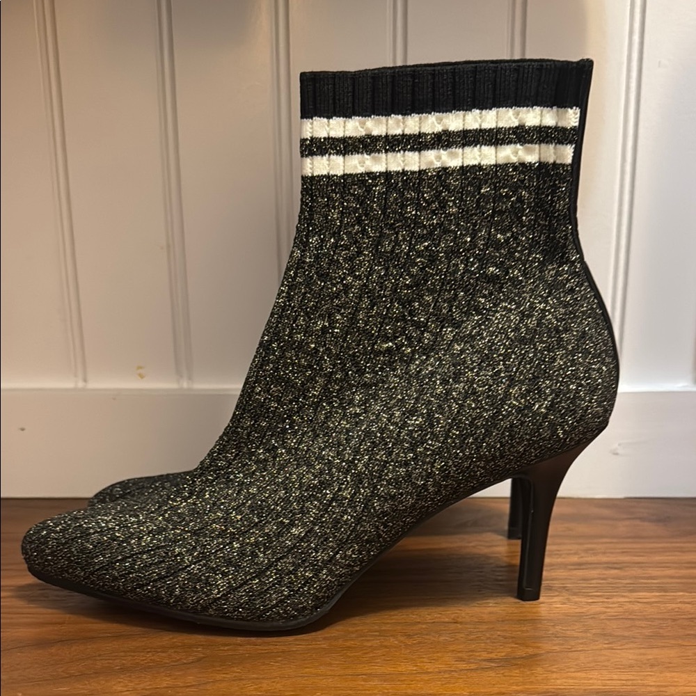 New Stuart Weitzman Women's Black Knit Ankle Boots Sz 8